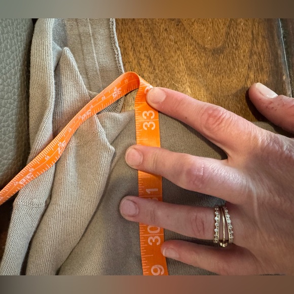 LES COPAINS BVM SPA 100% Cotton Gauze Flowy Taupe Short Sleeve V Neck Size M - Picture 6 of 7